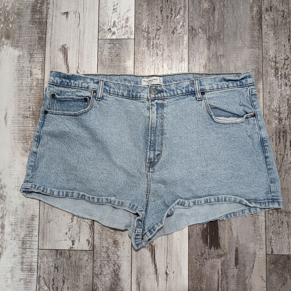 Abercrombie‎ & Fitch the mom short high rise size 20